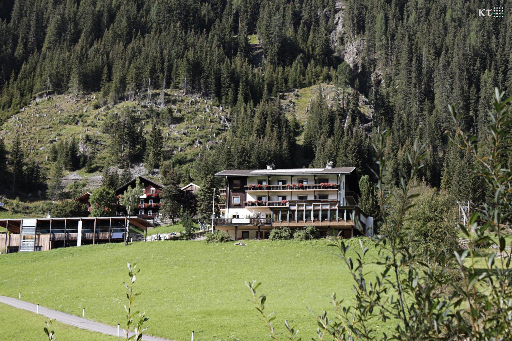 Laerchenhof Hotel Sankt Jakob in Defereggen Exterior photo